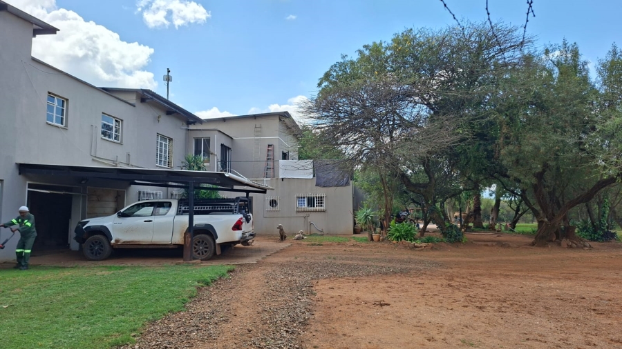 5 Bedroom Property for Sale in Schylock A H North West